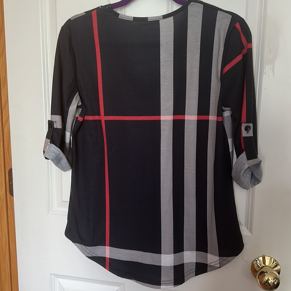 Boutique Top - Picture 2 of 3